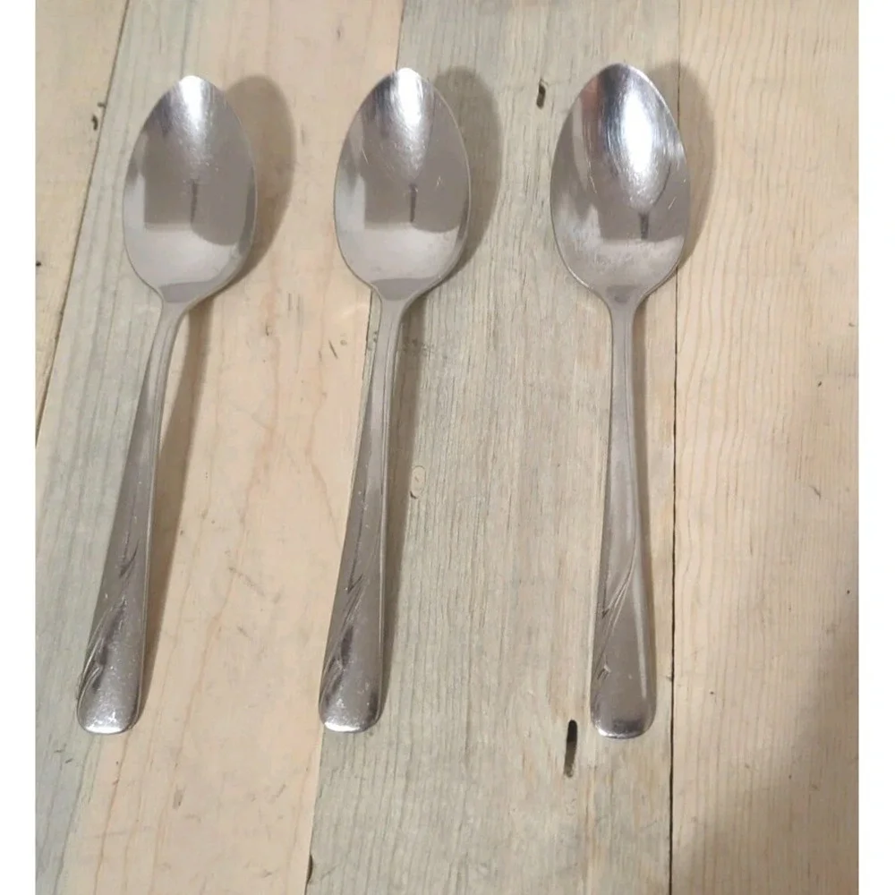 ONEIDA Ltd OCEANIC Pattern 18/8 Stainless Flatware 7 1/4